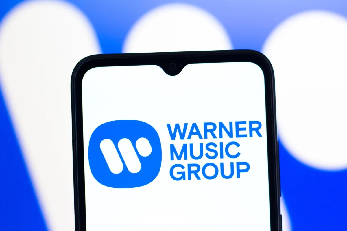 Warner Music купила стартап Sureel ИИ, отслеживающий использование музыки в обучении ИИ