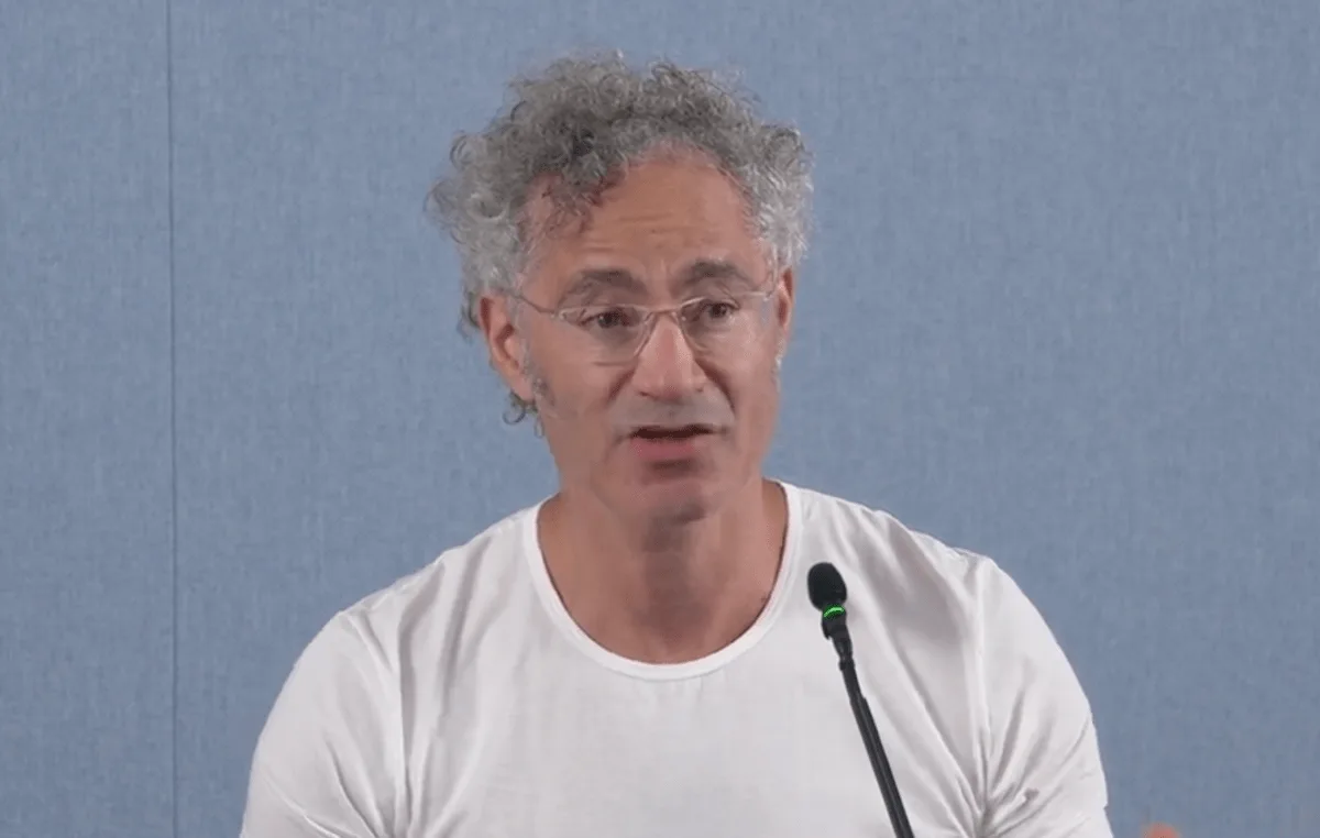 Глава Palantir назвал ИИ-индустрию «марксистской» на фоне рекордной выручки