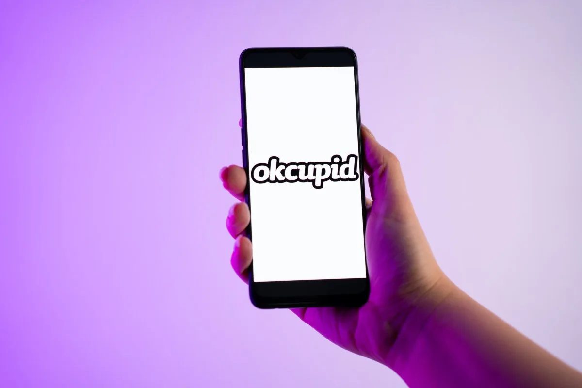 Clarifai удалила 3 млн фото с OkCupid, использованных для обучения ИИ распознавания лиц