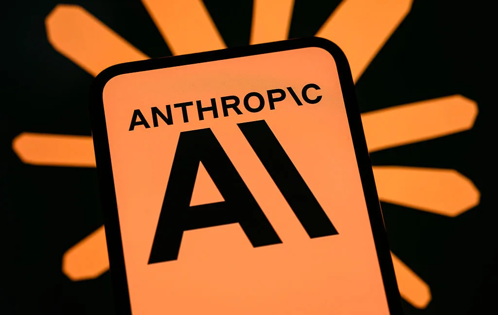Anthropic обвинила Alibaba в крупнейшей атаке с клонированием модели Claude