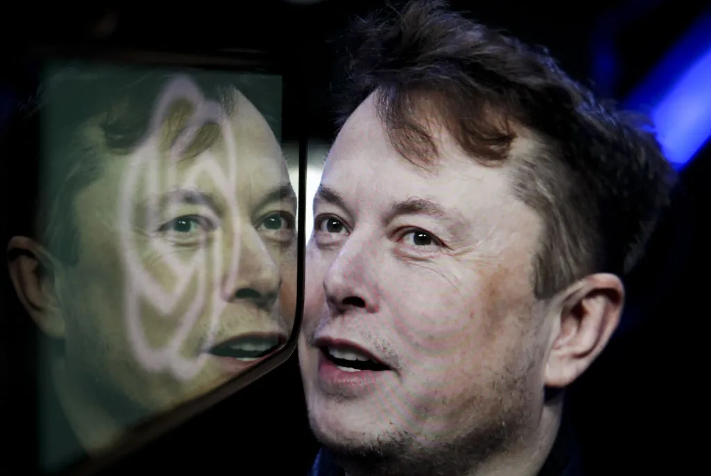Musk назвал Anthropic лидером ИИ и пообещал не отключать её от серверов SpaceX